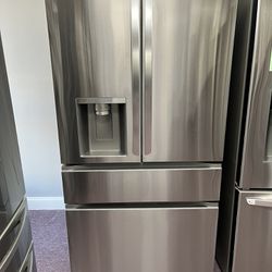 Refrigerator-LG Open Box Refrigerator With 1 Year Warranty 