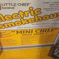 Grill Mini Smoke House Grill  New $25