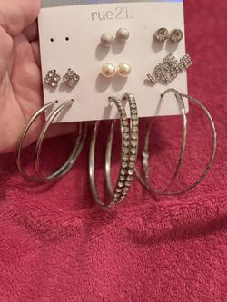 Never Used Earring Set 