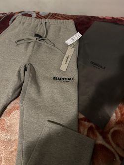 Essentails Sweats Uncuffed