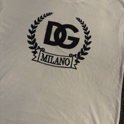 New Shirt Size Large For Men Or Women 