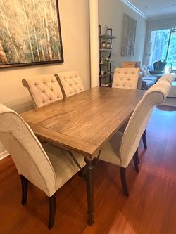 Kitchen Table w/ 6 chairs