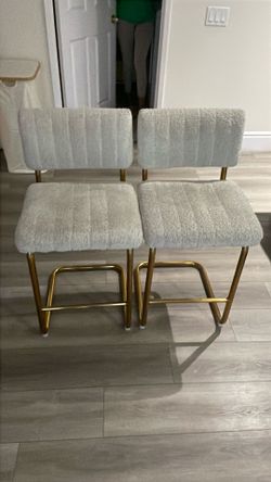 Counter height barstools