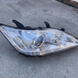 2010 2012 Lexus Es350 Headlight Used OemR 