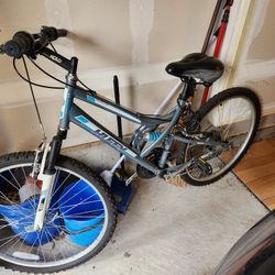 Road Bike With Gears And updated Seat