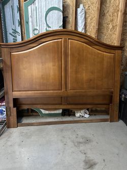 Bassett furniture King Bedroom Set
