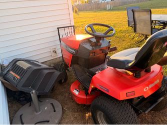 Riding lawnmower