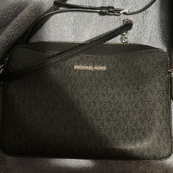 Micheal Kors Handbag 
