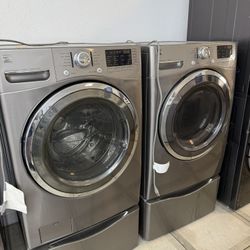 Kenmore Front Load Washer And Gas Dryer Set