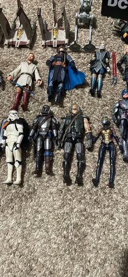 Star Wars and marvel figures lot