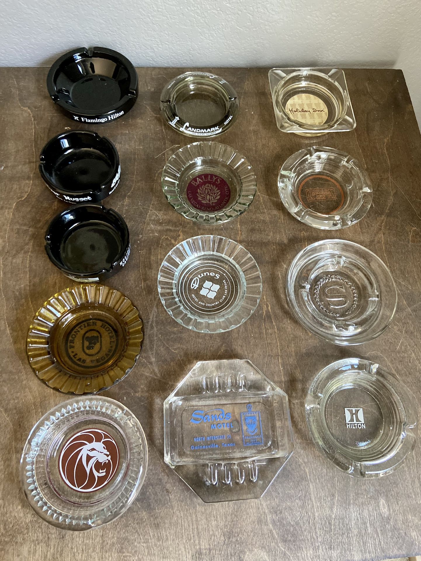 Set Of 13 Vintage Las Vegas Ash Trays