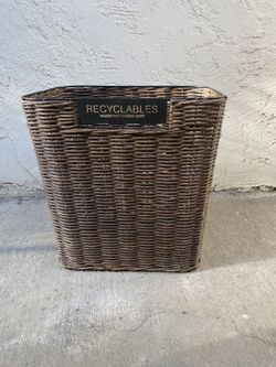 Rattan Wicker Weaved Brown Basket (2)
