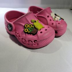 TODDLER CROCS