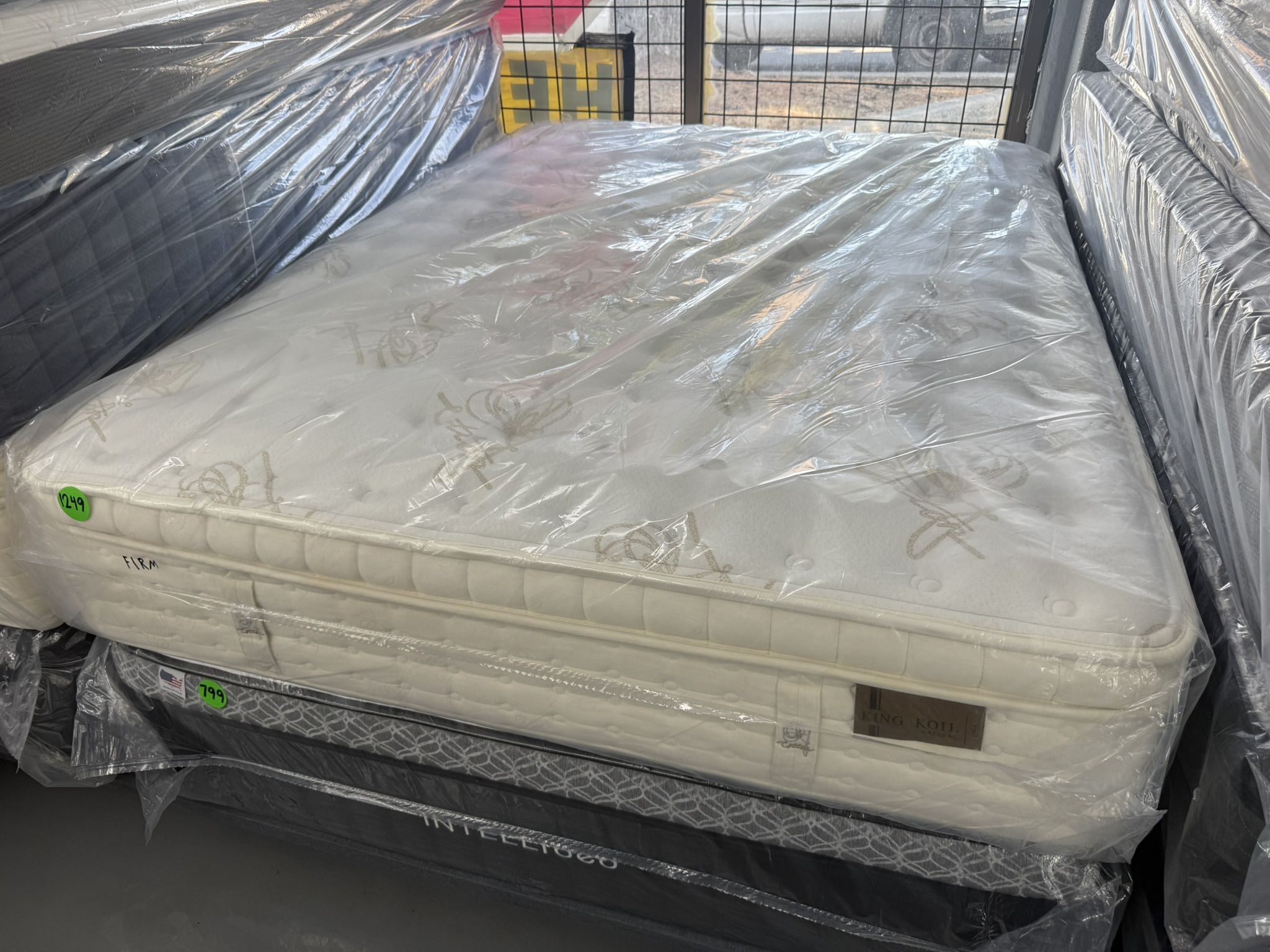QUEEN SIZE KING KOIL NATURAL COLLECTION (FIRM) MATTRESS & BOX SPRING BED SET