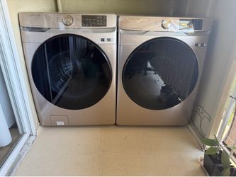 Samsung full size washer and gas dryer