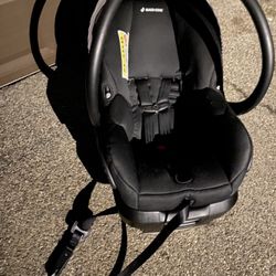 Maxi-Cosi - Mico Max Plus Infant Car Seat - Black