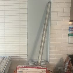 Single 4 Ft T5 Light