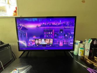 ROKU SMART TV WORKS LIKE NEW-
