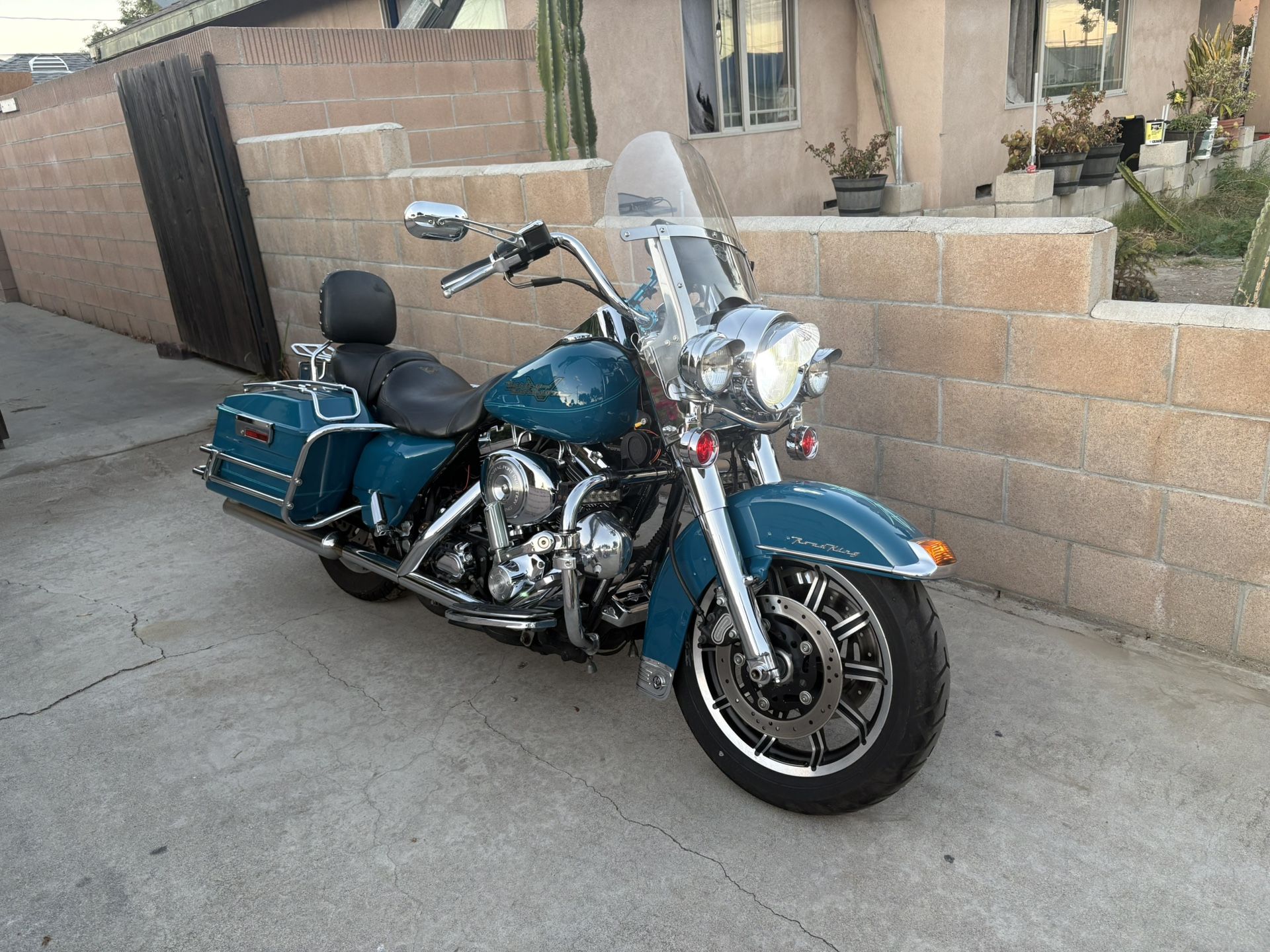 2005 Harley Road king