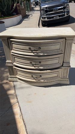 Three drawer dresser