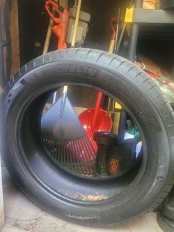 Like new Tire Michelin Primacy Tour Total Performance 235/55R20