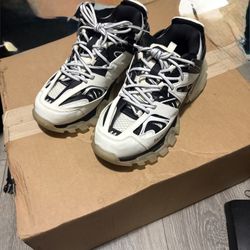 Balenciaga Tracks Sz 44(11)