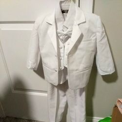 BOYS 18-24 MTH.  aCHRISTENING SUIT