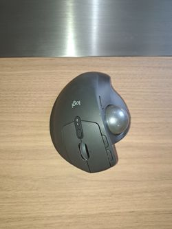 Logitech MX Ergo Wireless Bluetooth Trackball Mouse Customized Comfort.  LIKE NEW