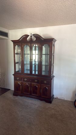 Display Cabinet