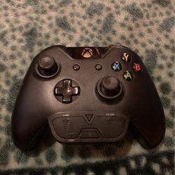 Xbox Controller With Turtle Beach Headset Audio Controller