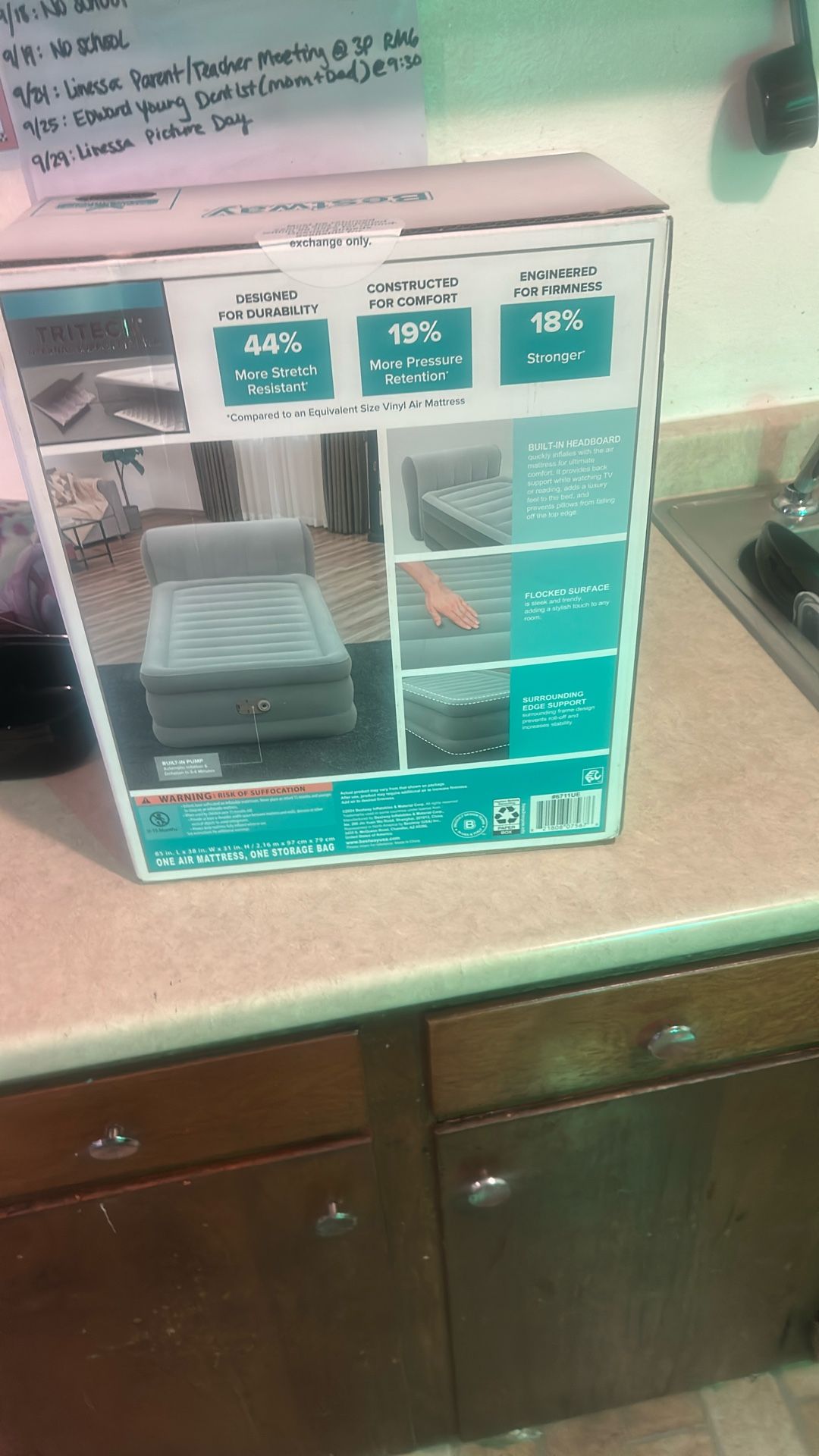 Retailed 75$Brand New In Box Not Open Twin Air Mattress With Built In Pump
