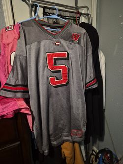 Mens Wisconsin jersey #5