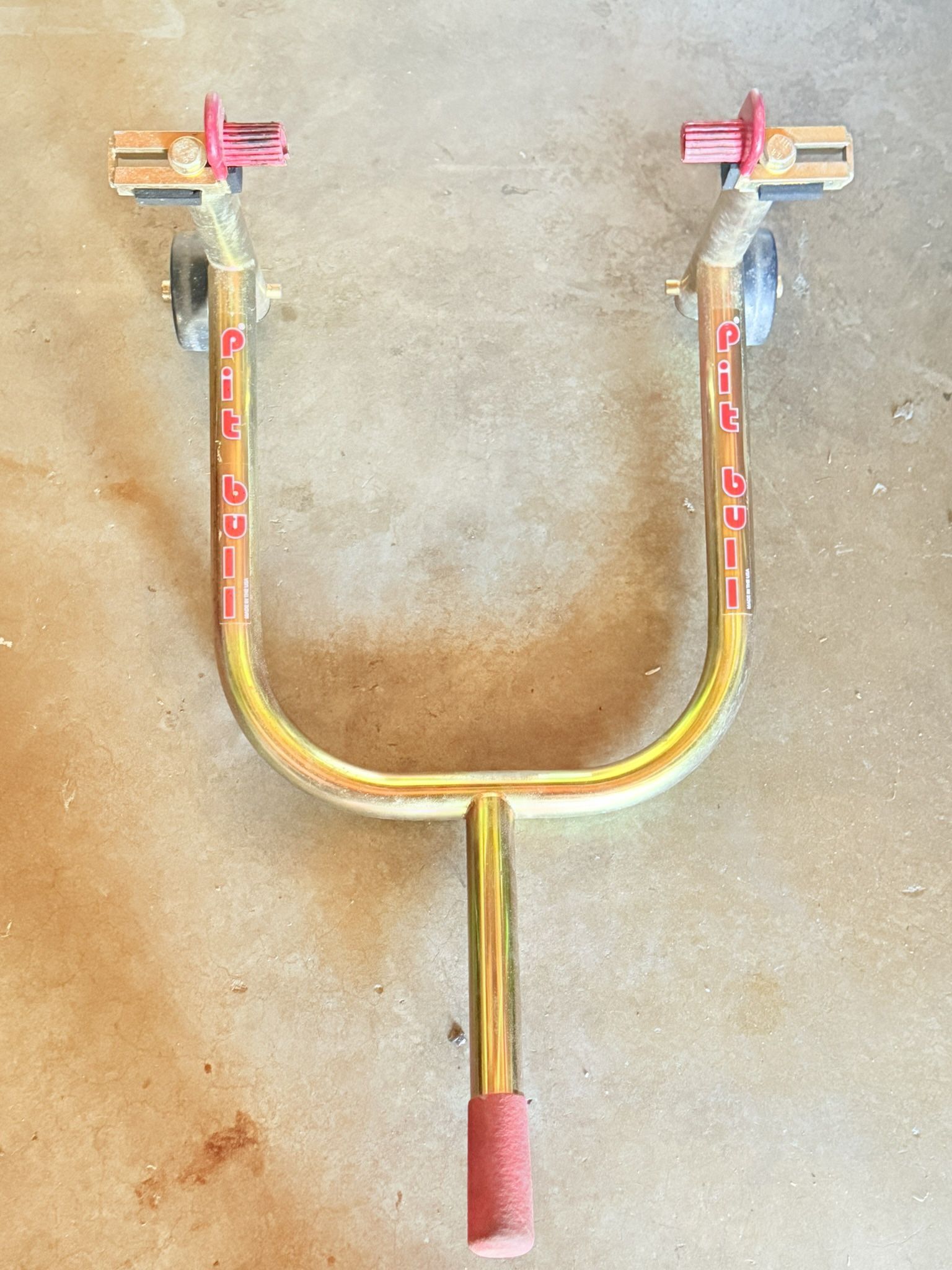 Pit Bull Universal Rear Motorcycle Stand