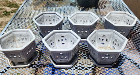 Six 5.5 inch orchid pots planters