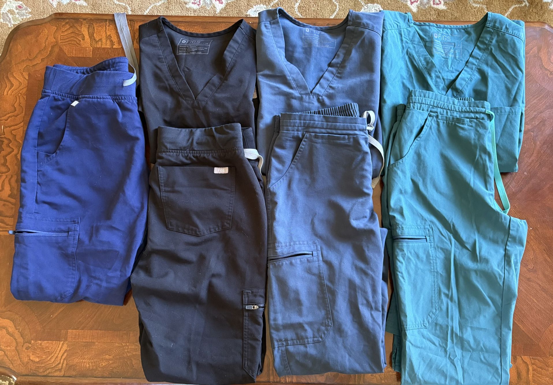 Figs scrubs. Women’s XS