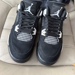 Jordan’s 4 Size 5.5