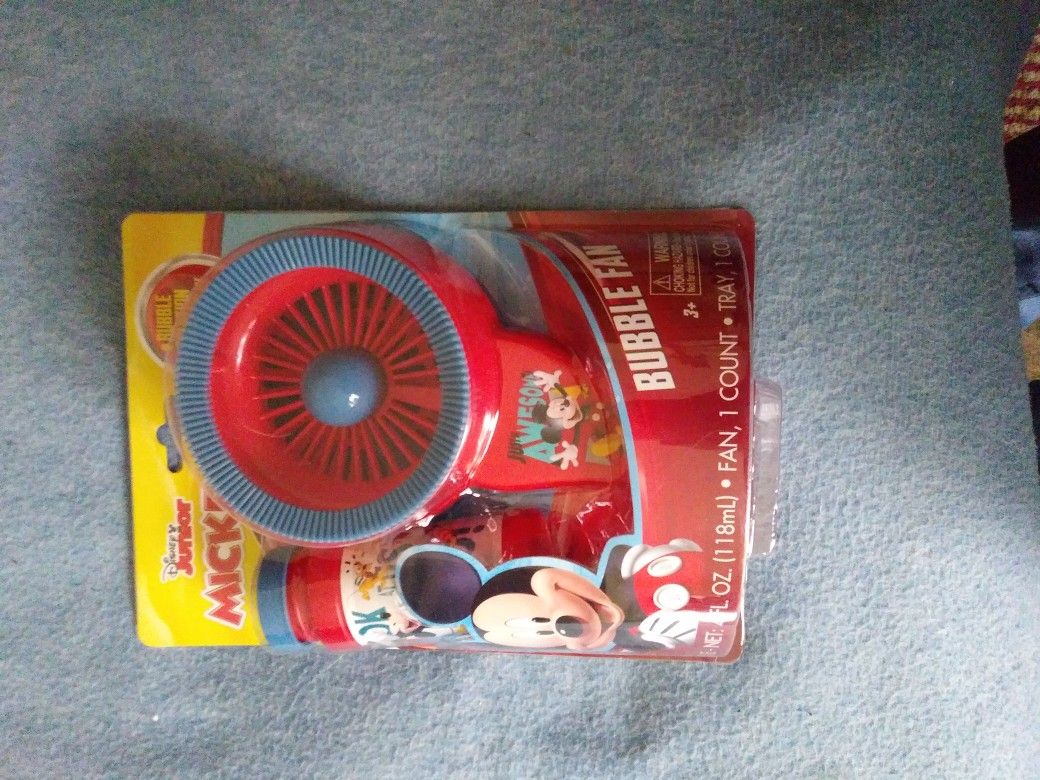 Disney Mickey Mouse Giant Bubble Fan