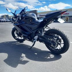 2022 Yamaha R3