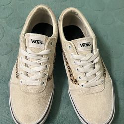 Women’s Van-Size 8.5