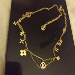 Lv Blooming Supple Gold Chain Charm Necklace New 
