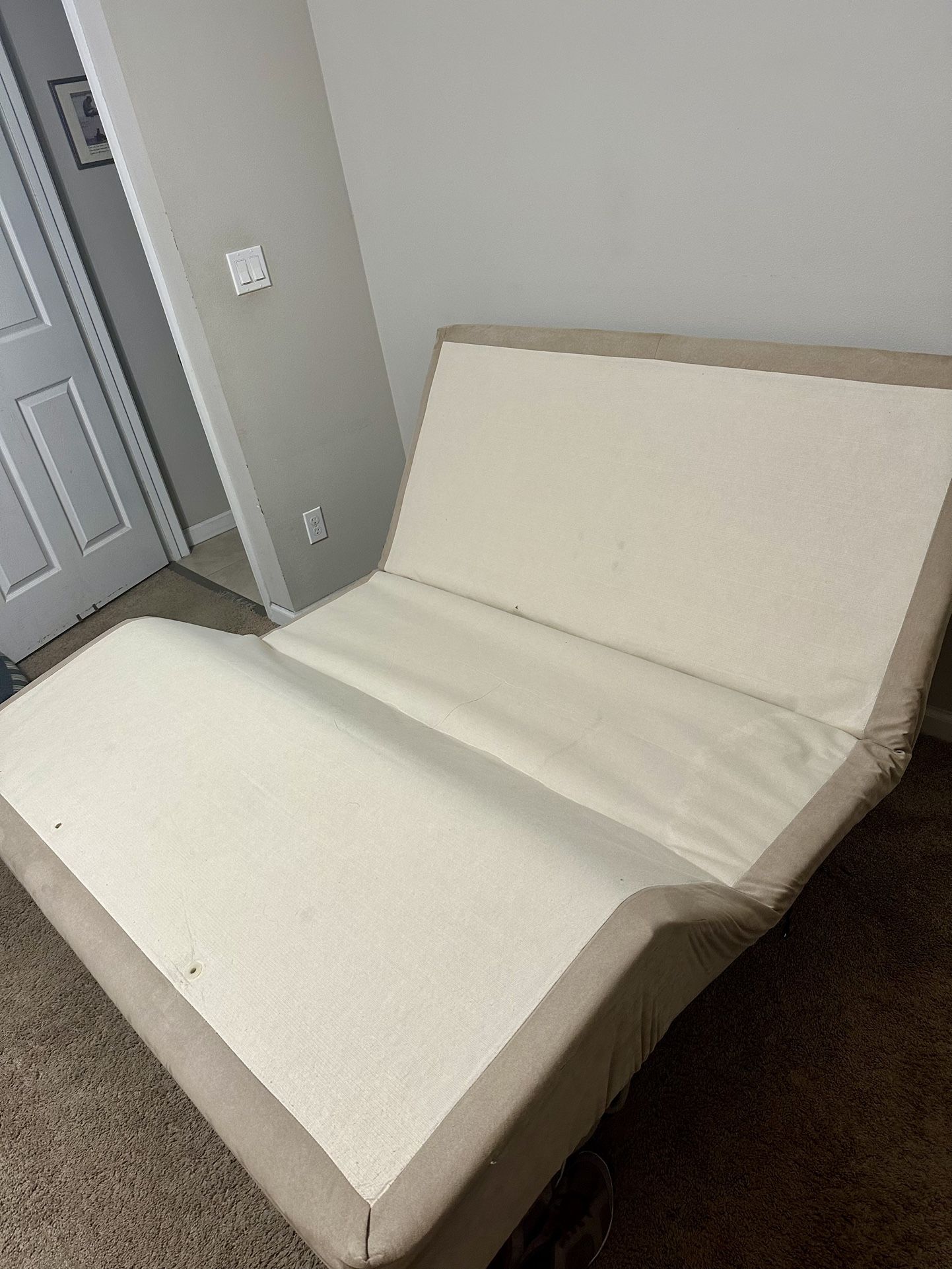 Adjustable Queen Size Bed 