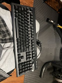 Corsair Gaming K68 RGB keyboard 