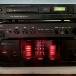 YAMAHA M80 STEREO POWER AMPLIFIER, ADCOM GFP-555 PREAMPLIFIER AND CD PLAYER 