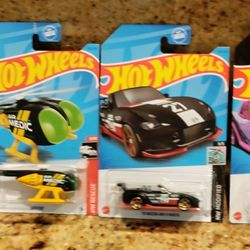 HOTWHEELS Everything Else Toy Vehicle Bundle 