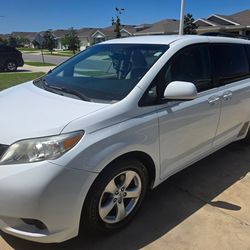 2013 Toyota Sienna