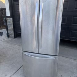 Lg Refrigerator In Good Working Conditions