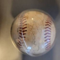 Tommy Lasorda Los Angeles Dodgers HOF Signed Autographed game used Baseball.
