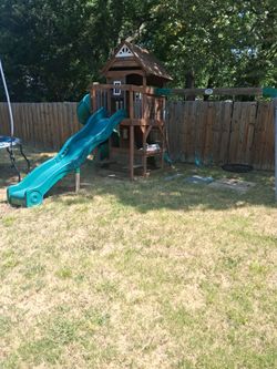 Kids swing set with slide and tunnel slide