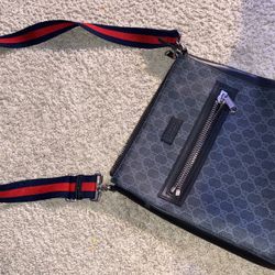 REAL Gucci messenger bag 