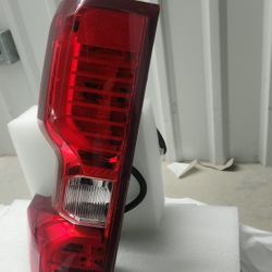 BeamTrack Halogen Tail Light Assembly Compatible with 2019 2020 2021 2022 2023 2024 Chevy Silverado 1HD 3500HD, Rear Right Passenger Side Tai